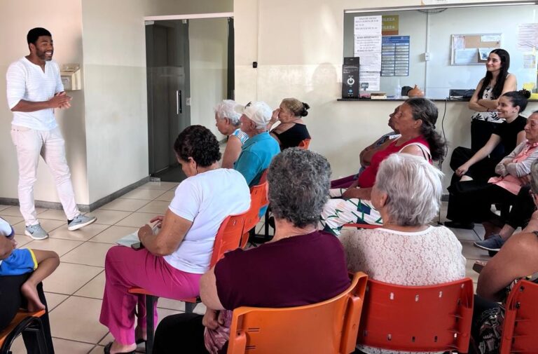 Prefeitura promove ação de valorização da vida com foco na saúde mental dos idosos