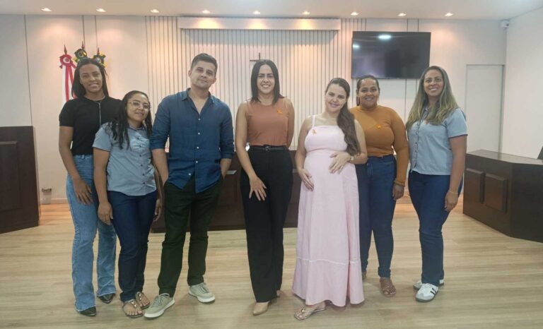 Câmara realiza oficina com alunos do Parlamento Jovem sobre funcionamento dos poderes
