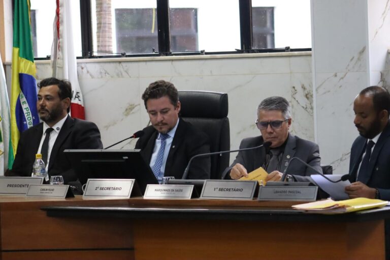 Câmara de Itabira realiza primeira reunião ordinária às segundas-feiras com pauta voltada a orçamento, servidores e inclusão social