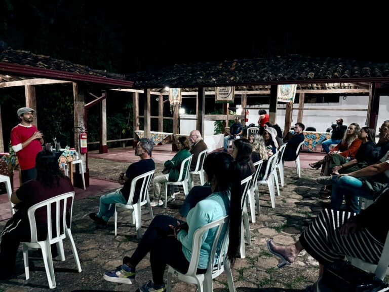 Oficina de drinks promove aprendizado e valorização da cultura na festa do tropeirismo