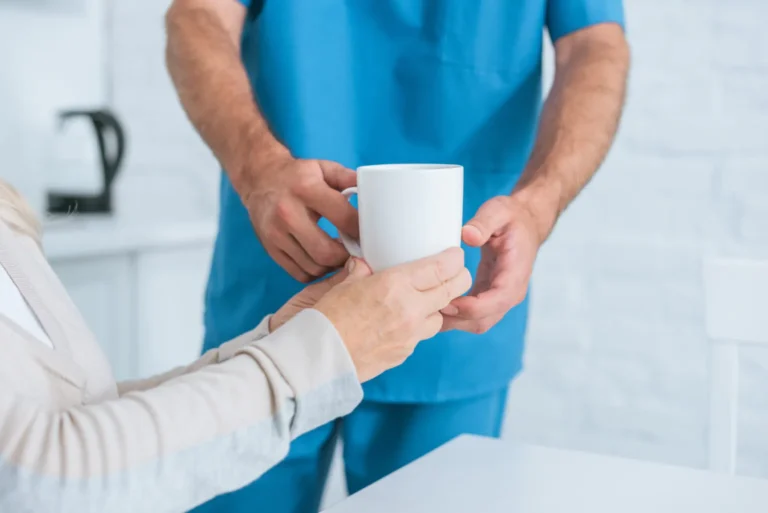 “Uma grande conquista para todos”: acompanhante SUS relata importância da retomada do café no HNSD
