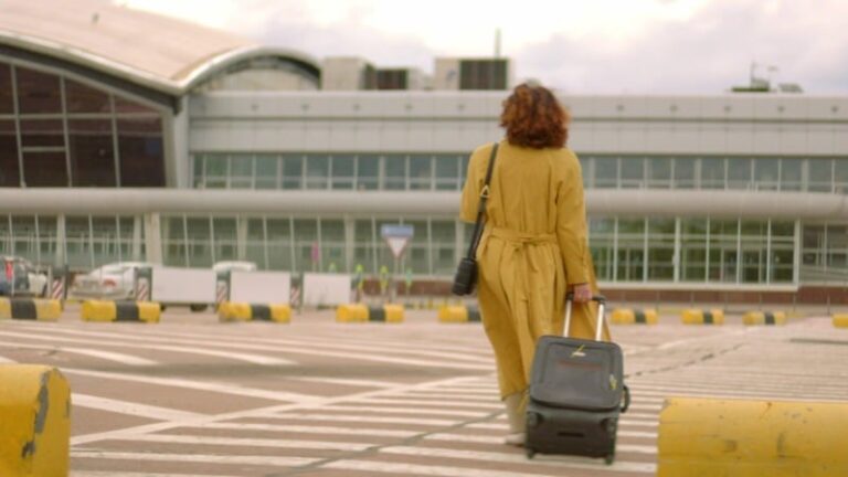 Guia reúne orientações para mulheres que viajam sozinhas